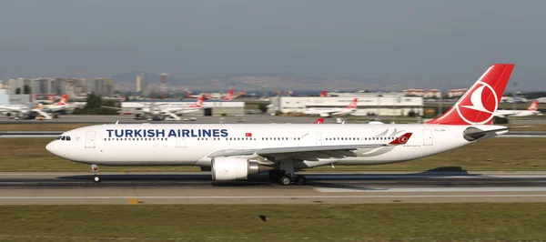 Istanbul Turkey August 2018 Turkish Airlines Airbus A330 303 1622 — Stock Photo, Image