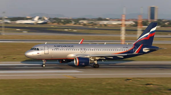 Κωνσταντινούπολη Τουρκία Αυγούστου 2018 Aeroflot Airbus A320 214 5580 Απογειώνεται — Φωτογραφία Αρχείου