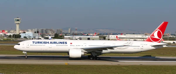 Istanbul Turkey Августа 2018 Года Turkish Airlines Boeing 777 3F2Er — стоковое фото