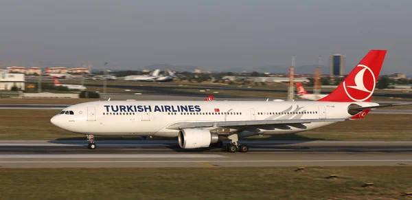 Istanbul Turkey August 2018 Turkish Airlines Airbus A330 203 704 — Fotografie, imagine de stoc