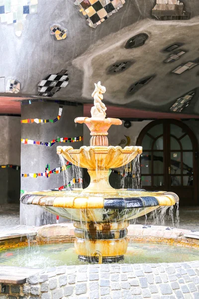 Hundertwasserhaus Районі Landstrabe Відень Австрія — стокове фото