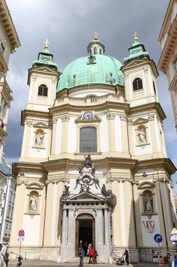 Vienna, Avusturya - 26 Ağustos 2018: St Peter Kilisesi, Peterskirche Viyana şehir, Avusturya