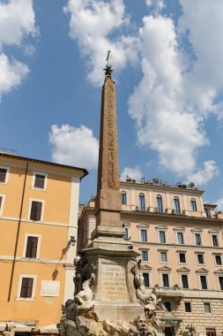 Dikilitaş meydanında Pantheon - Piazza della Rotonda Roma şehir, İtalya
