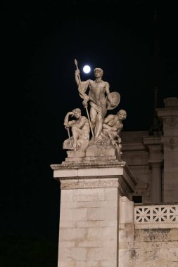 Sunak Roma şehir, İtalya vatanın heykeli