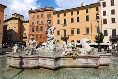 Rome, İtalya - 21 Ağustos 2018: Neptün Çeşmesi Piazza Navona, Roma şehir içinde
