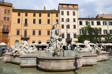 Rome, İtalya - 21 Ağustos 2018: Neptün Çeşmesi Piazza Navona, Roma şehir içinde