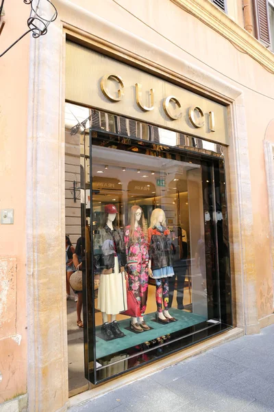 Gucci store Stock Photos, Royalty Free Gucci store Images | Depositphotos