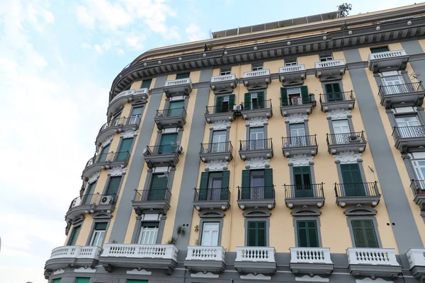 Fachada Edifício Nápoles Itália — Fotografia de Stock