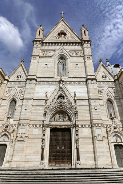 ナポリ大聖堂のファサード イタリア ナポリ — ストック写真
