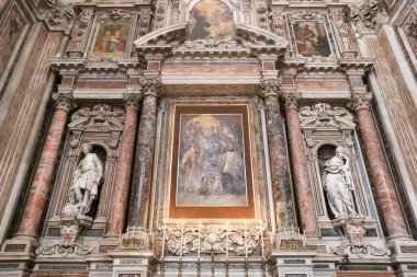 Naples, İtalya - 22 Ağustos 2018: Gesu Nuovo kilise içinde Napoli şehir