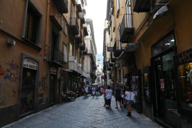 Naples, İtalya - 22 Ağustos 2018: Sokak görünümü İtalya Napoli şehri