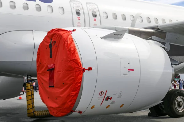 トルコ航空の飛行機のエンジン — ストック写真