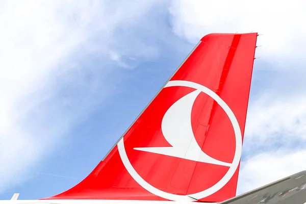 Самолет Turkish Airlines — стоковое фото