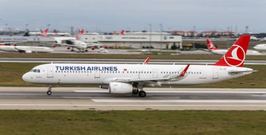 Uçak kalkış Havaalanı'ndan