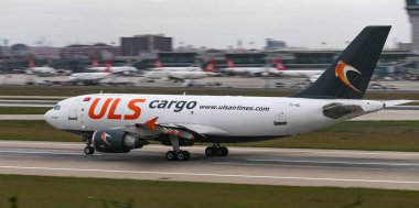 Uçak kalkış Havaalanı'ndan