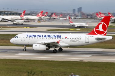 Uçak kalkış Havaalanı'ndan