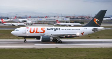 Uçak kalkış Havaalanı'ndan