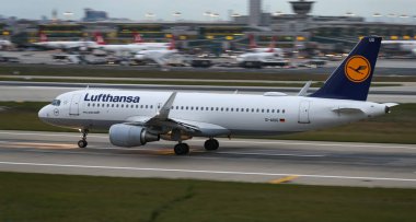 Uçak kalkış Havaalanı'ndan