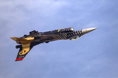 Teknofest Istanbul 'da solo Türk Hava akrobasi gösterisi