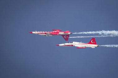 Istanbul Teknofest 'te Türk yıldızları hava akrobasi gösterisi