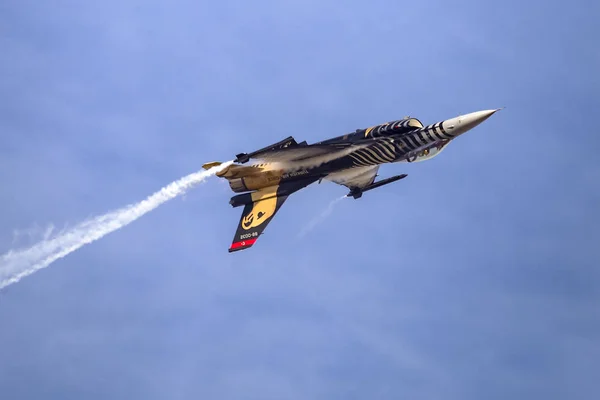 Espectáculo de acrobacias aéreas en Teknofest Estambul — Foto de Stock