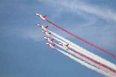 Istanbul Teknofest 'te Türk yıldızları hava akrobasi gösterisi