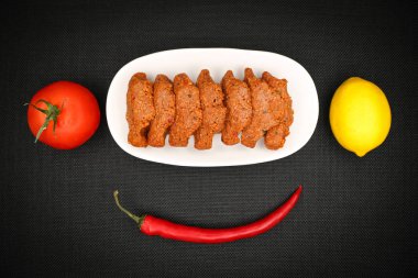 Türk yemekleri cig köfte