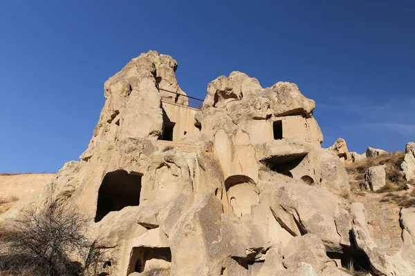 Sziklaalakzatok Cappadocia, Nevsehir, Törökország — Stock Fotó