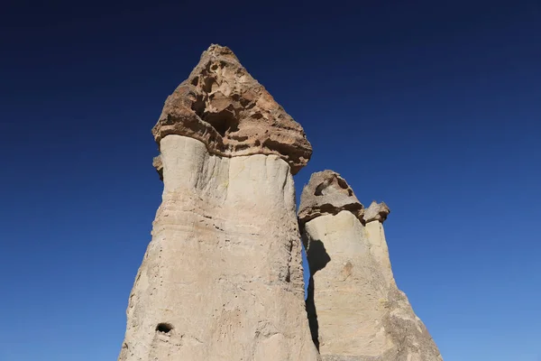 Sziklaalakzatok Pasabag Monks Valley, Cappadocia, Nevsehir, T — Stock Fotó