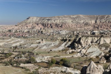 Nevşehir'de Aşk Vadisi'nden Kapadokya Manzarası