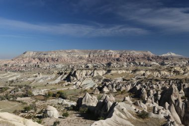 Nevşehir'de Aşk Vadisi'nden Kapadokya Manzarası