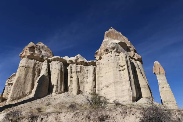 Formacje skalne w dolinie miłości, Kapadocja, Nevsehir, Turcja — Zdjęcie stockowe