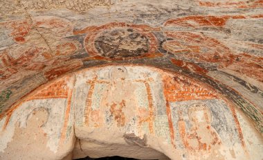 Zelve Vadisi'ndeki Mağara Kilisesi, Kapadokya, Nevşehir, Türkiye