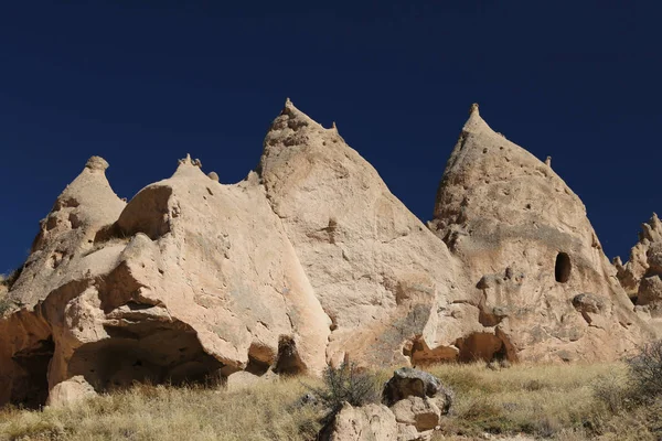 Скальные формации в Zelve Valley, Cappadocia, Nevsehir, Turkey — стоковое фото