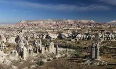 Nevşehir'de Aşk Vadisi'nden Kapadokya Manzarası