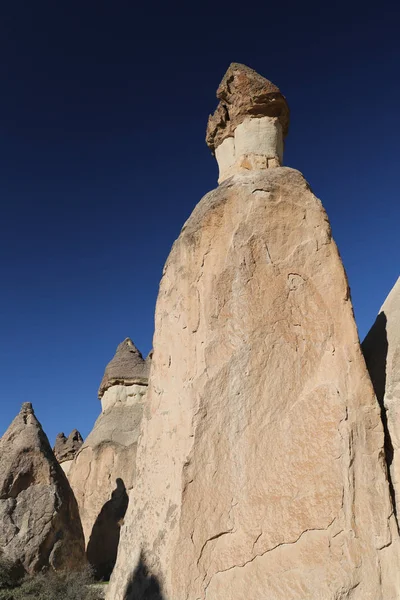 Sziklaalakzatok Pasabag Monks Valley, Cappadocia, Nevsehir, T — Stock Fotó