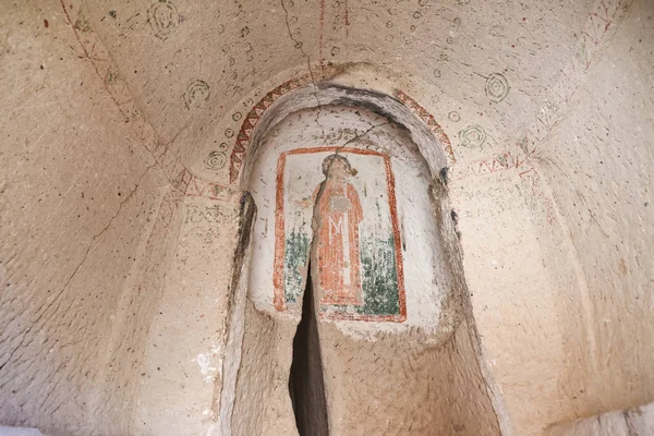 Zelve Vadisi'ndeki Mağara Kilisesi, Kapadokya, Nevşehir, Türkiye