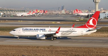 Uçak kalkış Havaalanı'ndan