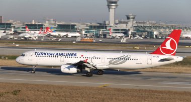 Uçak kalkış Havaalanı'ndan