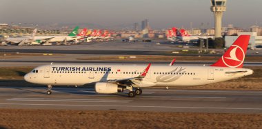 Uçak kalkış Havaalanı'ndan