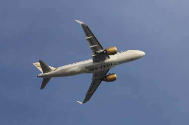 Uçak kalkış Havaalanı'ndan