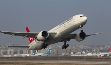 Uçak kalkış Havaalanı'ndan