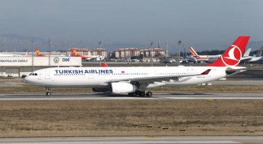 Uçak kalkış Havaalanı'ndan