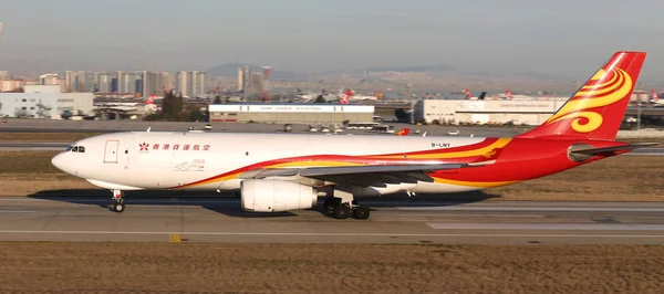 Aereo decollo dall'aeroporto — Foto Stock