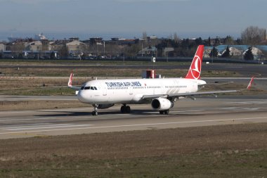 Uçak kalkış Havaalanı'ndan