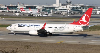 Uçak kalkış Havaalanı'ndan