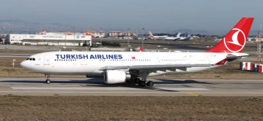 Uçak kalkış Havaalanı'ndan