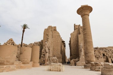 Lüksör, Mısır 'daki Karnak tapınağı