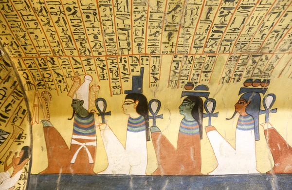 ディア・エル・メディナ村のパシェドゥ墓からのシーン, ルクソール, エジプト — ストック写真