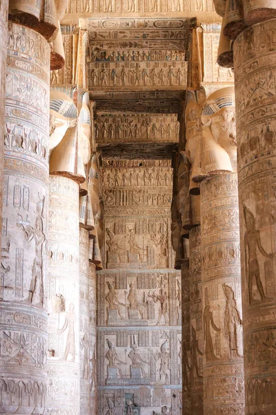 Columns in Denderah Temple, Qena, Egypt — Stock Photo, Image